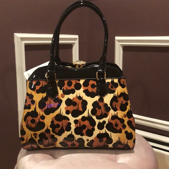 Hearts and Roses Handbag - Picture 5 of 8